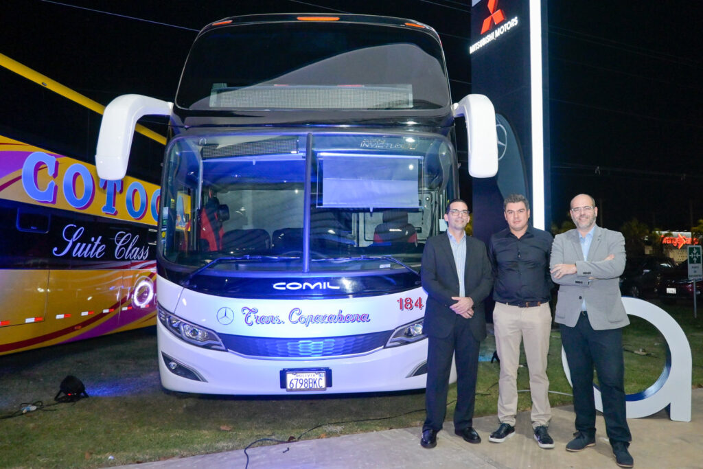 Mercedes-Benz lanza el nuevo O500RSD 2445/30 en Bolivia en medio de un año histórico en ventas de buses 1 merce 3