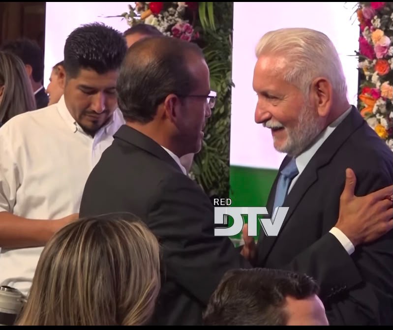 De los ataques al abrazo: los rivales de Santa Cruz hacen “borrón y cuenta nueva” 3 COSTAS 2