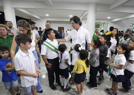 Jhonny le marca territorio a Mamen Saavedra: "Está entregando obras que dejé casi terminadas" 1 Mame